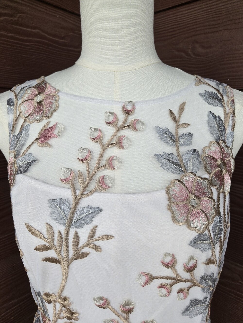 Adrianna Papell Illusion Sleeveless Floral Embroidered Midi Dress Women’s Size 8 - Picture 3 of 16